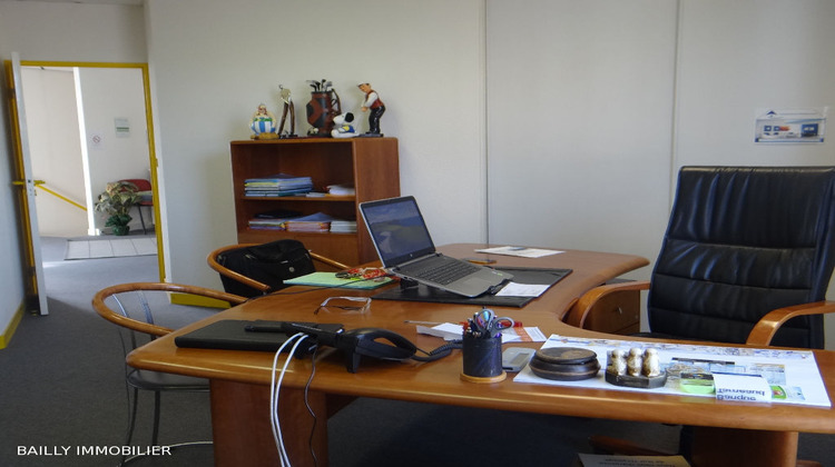 Ma-Cabane - Location Local commercial LA ROCHE-SUR-YON, 125 m²