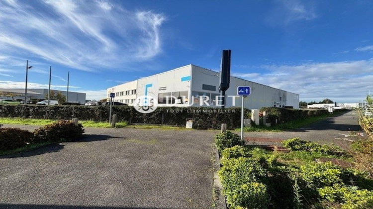 Ma-Cabane - Location Local commercial La Roche-sur-Yon, 702 m²