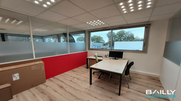 Ma-Cabane - Location Local commercial LA ROCHE-SUR-YON, 172 m²