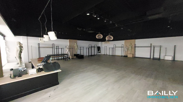 Ma-Cabane - Location Local commercial LA ROCHE-SUR-YON, 188 m²