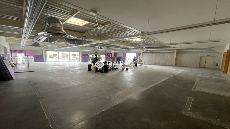 Ma-Cabane - Location Local commercial La Roche-sur-Yon, 460 m²