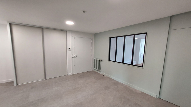 Ma-Cabane - Location Local commercial LA ROCHE-SUR-YON, 24 m²