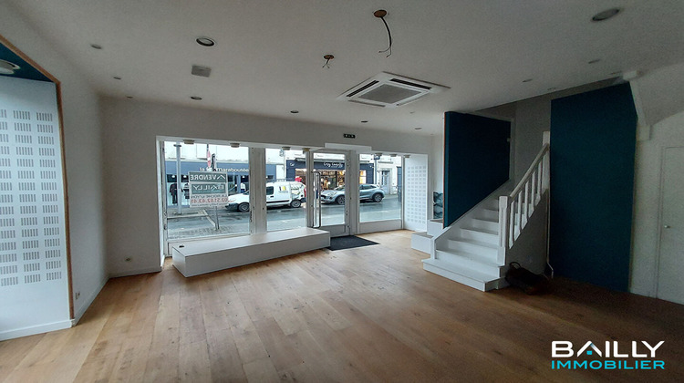 Ma-Cabane - Location Local commercial LA ROCHE-SUR-YON, 124 m²