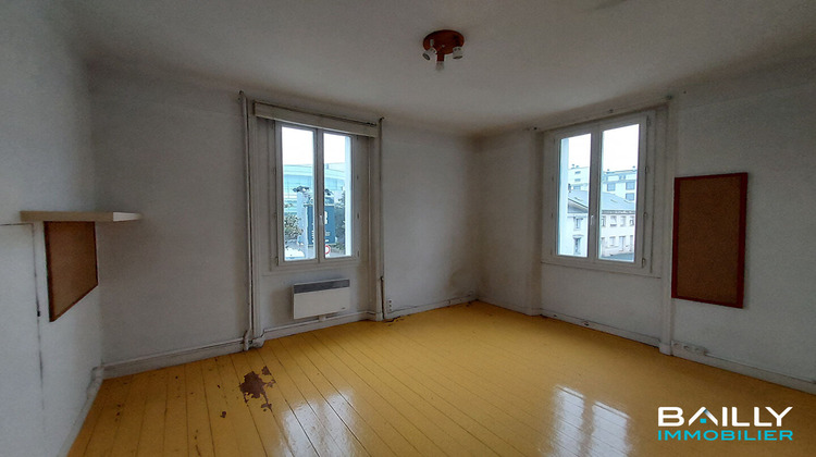 Ma-Cabane - Location Local commercial LA ROCHE-SUR-YON, 124 m²