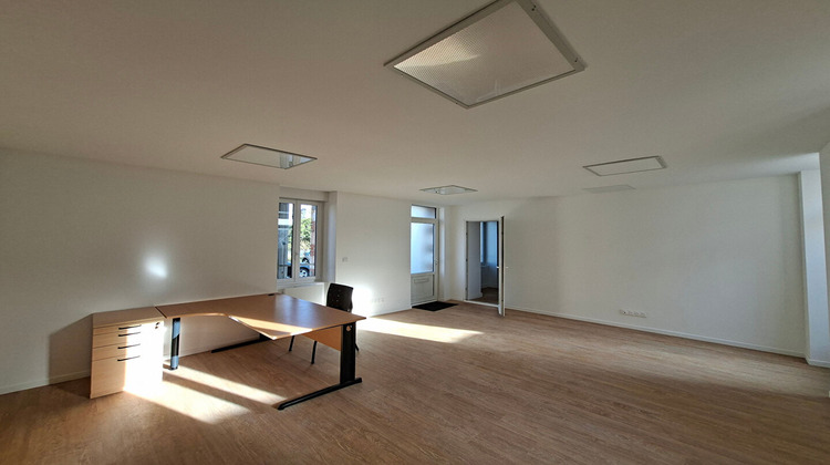 Ma-Cabane - Location Local commercial LA ROCHE-SUR-YON, 40 m²