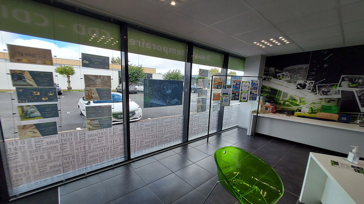 Ma-Cabane - Location Local commercial LA ROCHE-SUR-YON, 177 m²