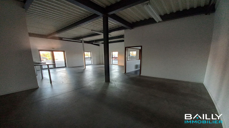 Ma-Cabane - Location Local commercial LA ROCHE-SUR-YON, 110 m²