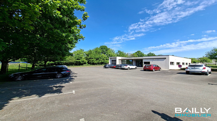 Ma-Cabane - Location Local commercial LA ROCHE-SUR-YON, 260 m²