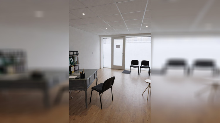 Ma-Cabane - Location Local commercial La Roche-sur-Yon, 54 m²
