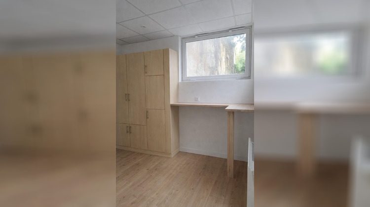 Ma-Cabane - Location Local commercial La Roche-sur-Yon, 54 m²