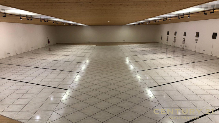 Ma-Cabane - Location Local commercial La Roche-sur-Yon, 832 m²