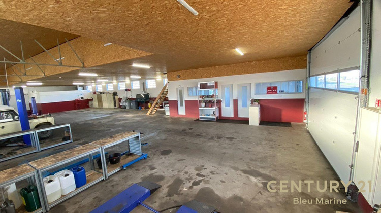 Ma-Cabane - Location Local commercial La Roche-sur-Yon, 832 m²