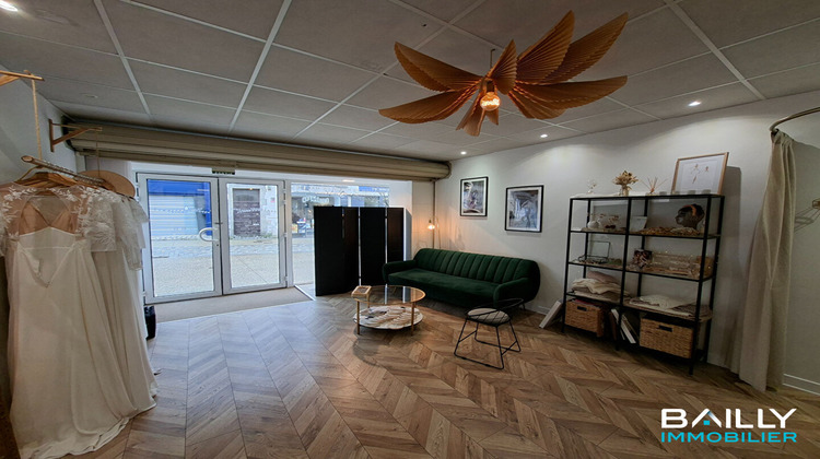 Ma-Cabane - Location Local commercial LA ROCHE-SUR-YON, 52 m²
