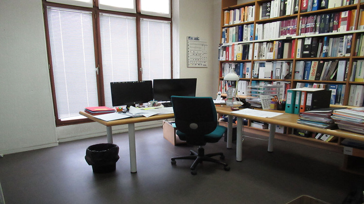 Ma-Cabane - Location Local commercial LA ROCHELLE, 96 m²