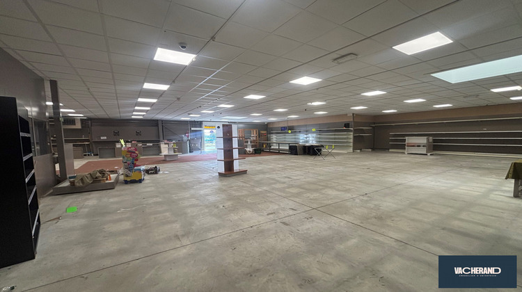 Ma-Cabane - Location Local commercial La Sentinelle, 450 m²