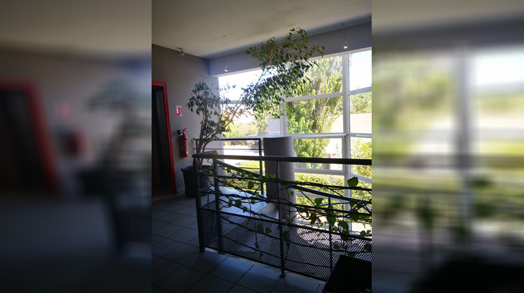 Ma-Cabane - Location Local commercial LA SEYNE-SUR-MER, 600 m²