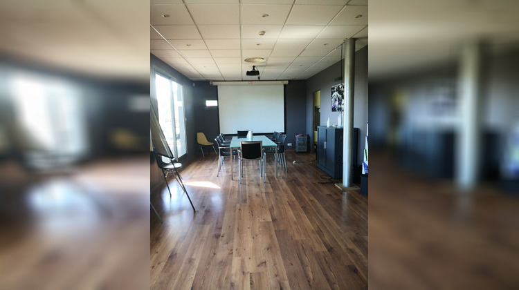 Ma-Cabane - Location Local commercial LA SEYNE-SUR-MER, 600 m²