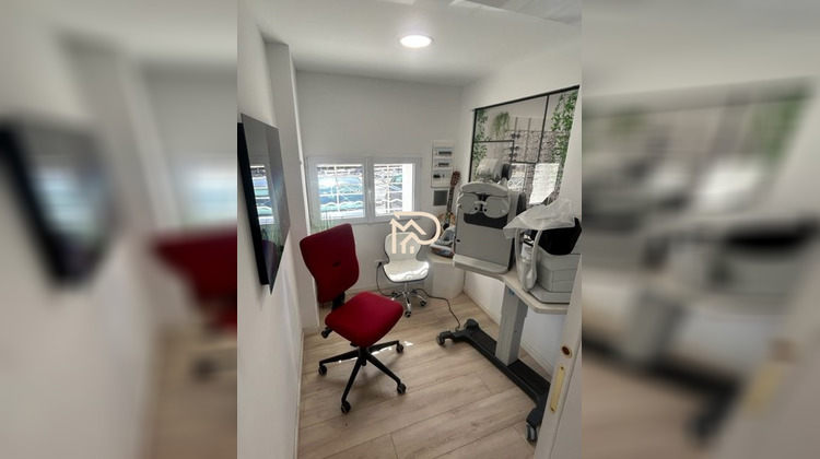 Ma-Cabane - Location Local commercial La Seyne-sur-Mer, 70 m²