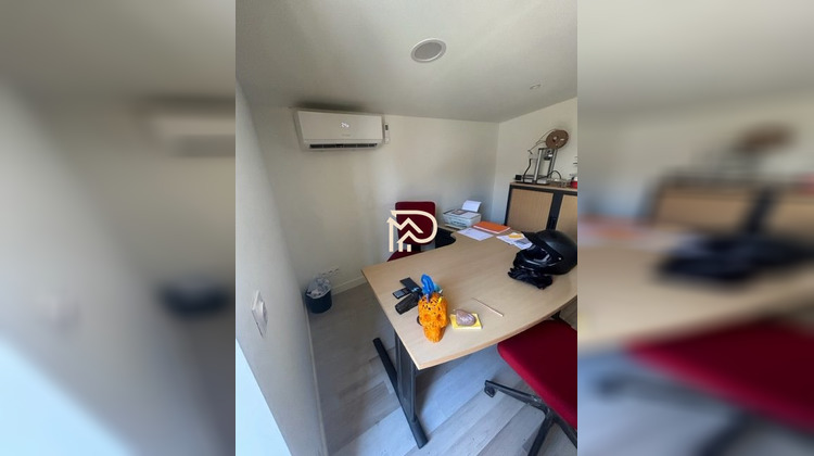 Ma-Cabane - Location Local commercial La Seyne-sur-Mer, 70 m²