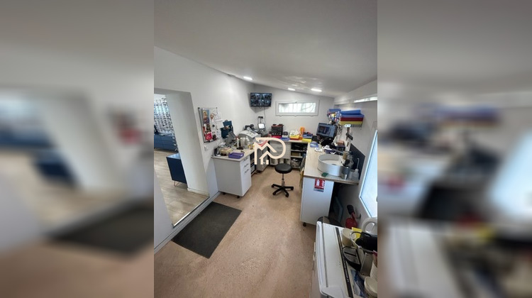 Ma-Cabane - Location Local commercial La Seyne-sur-Mer, 70 m²