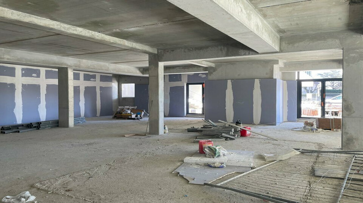 Ma-Cabane - Location Local commercial LA SEYNE-SUR-MER, 207 m²