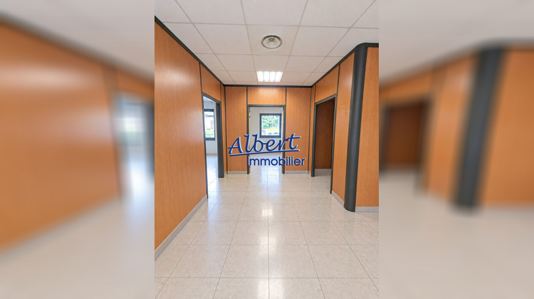 Ma-Cabane - Location Local commercial LA SEYNE-SUR-MER, 61 m²