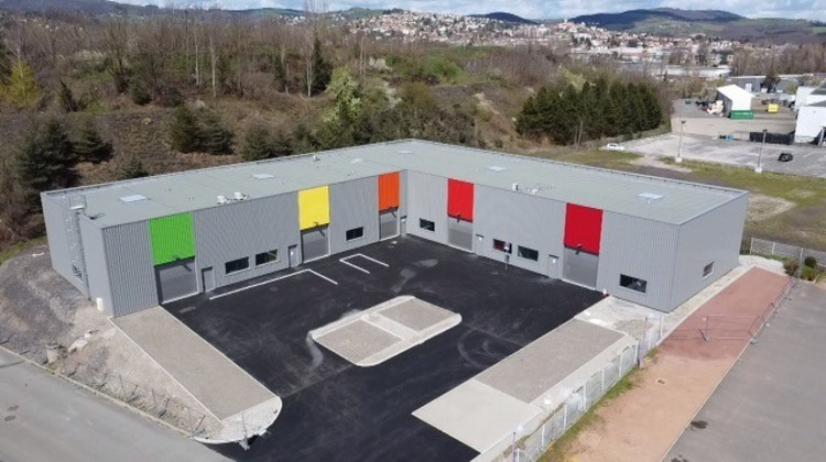 Ma-Cabane - Location Local commercial LA TALAUDIERE, 221 m²