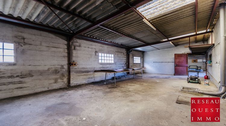 Ma-Cabane - Location Local commercial La Tour-de-Salvagny, 180 m²