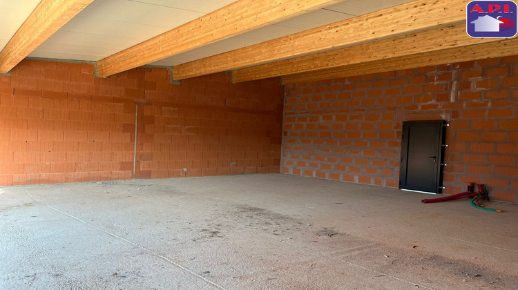 Ma-Cabane - Location Local commercial LA TOUR DU CRIEU, 100 m²