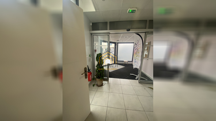 Ma-Cabane - Location Local commercial La Tour-du-Pin, 244 m²