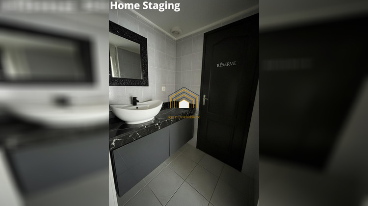 Ma-Cabane - Location Local commercial La Tour-du-Pin, 20 m²