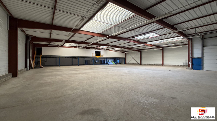 Ma-Cabane - Location Local commercial La Vaupalière, 1500 m²