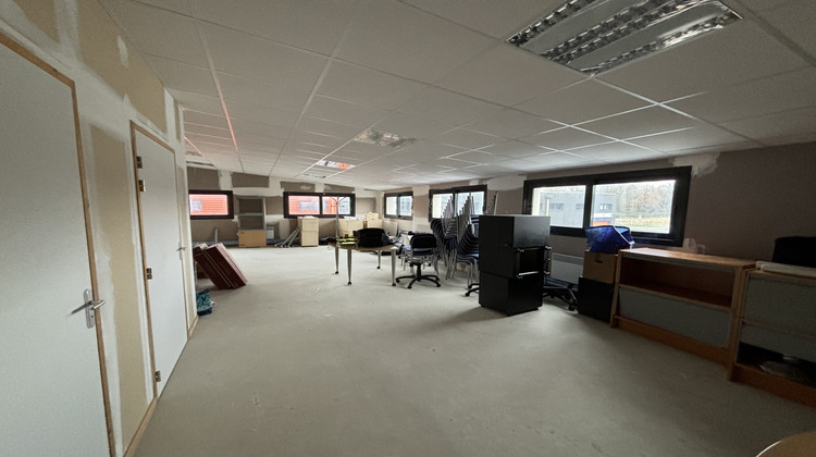 Ma-Cabane - Location Local commercial La Ville-aux-Dames, 72 m²