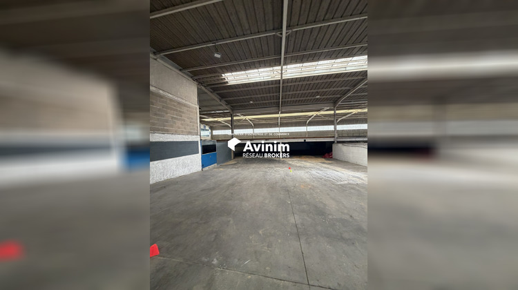 Ma-Cabane - Location Local commercial La Ville-du-Bois, 2200 m²