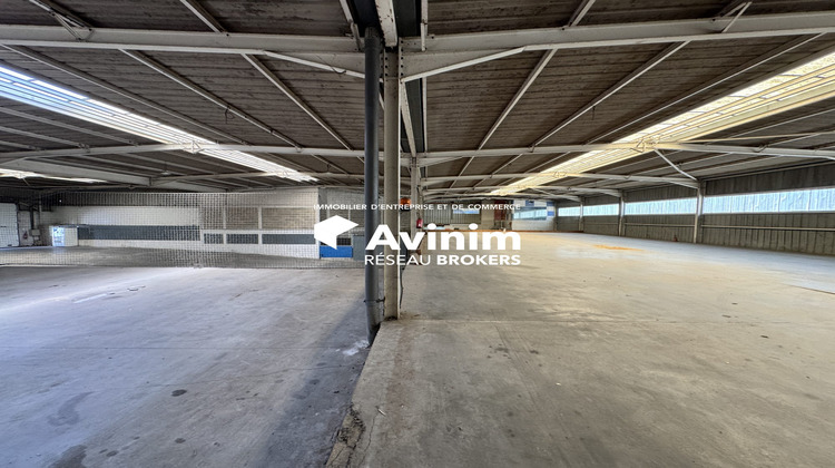 Ma-Cabane - Location Local commercial La Ville-du-Bois, 2200 m²