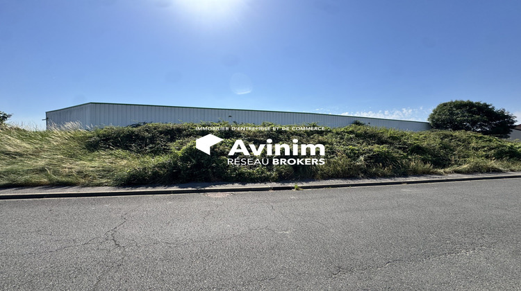 Ma-Cabane - Location Local commercial La Ville-du-Bois, 2200 m²