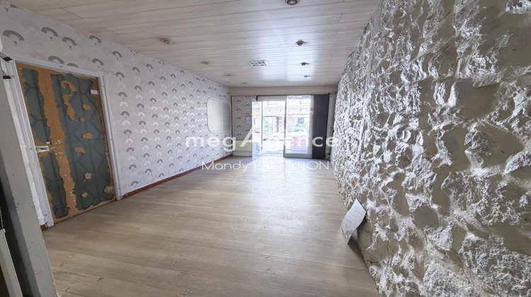 Ma-Cabane - Location Local commercial LAGNIEU, 22 m²