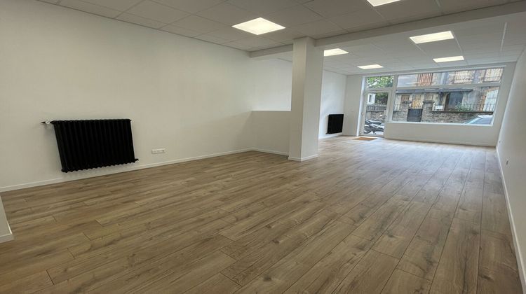 Ma-Cabane - Location Local commercial LANDERNEAU, 82 m²