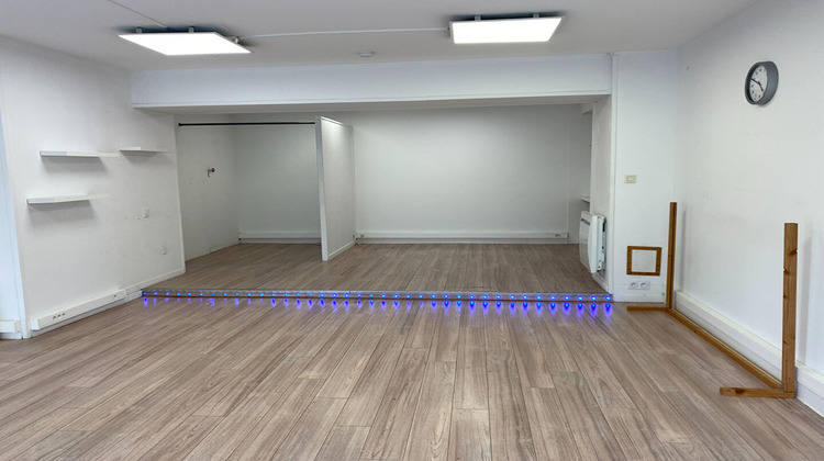 Ma-Cabane - Location Local commercial LANDIVISIAU, 66 m²