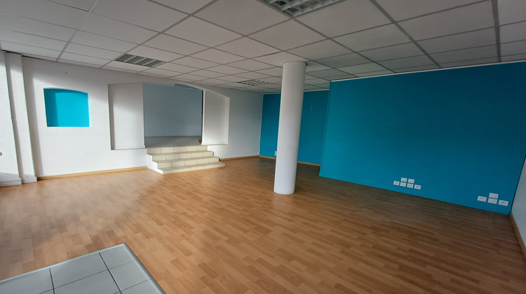 Ma-Cabane - Location Local commercial Langon, 66 m²