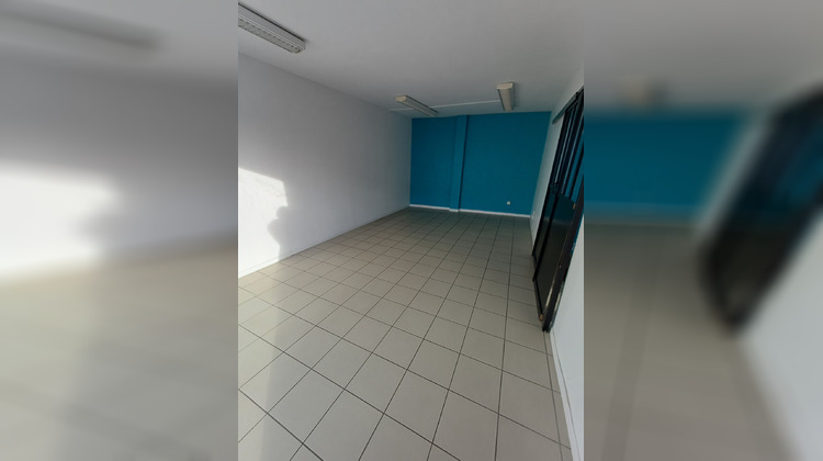 Ma-Cabane - Location Local commercial Langon, 66 m²