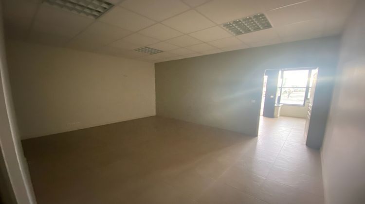 Ma-Cabane - Location Local commercial LANVALLAY, 45 m²