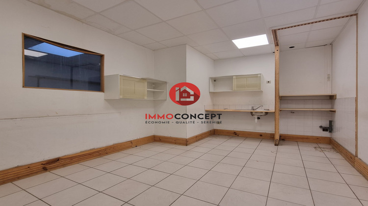 Ma-Cabane - Location Local commercial Laudun-l'Ardoise, 210 m²