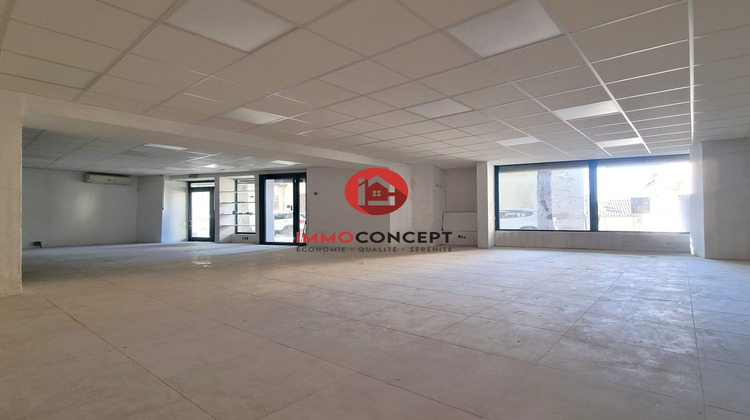 Ma-Cabane - Location Local commercial Laudun-l'Ardoise, 142 m²