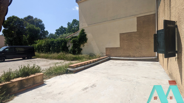 Ma-Cabane - Location Local commercial Le Beausset, 121 m²