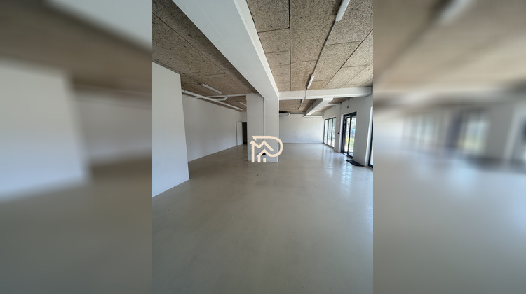 Ma-Cabane - Location Local commercial Le Beausset, 110 m²