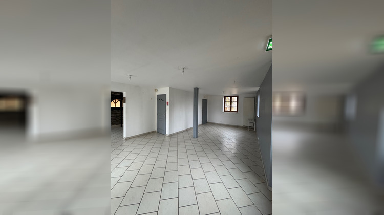 Ma-Cabane - Location Local commercial Le Bignon-Mirabeau, 165 m²