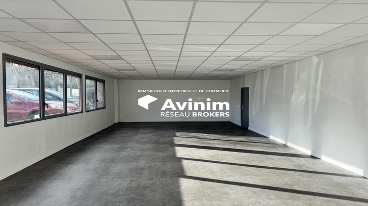 Ma-Cabane - Location Local commercial Le Blanc-Mesnil, 1044 m²