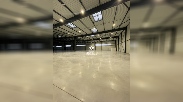 Ma-Cabane - Location Local commercial Le Bourget, 1075 m²