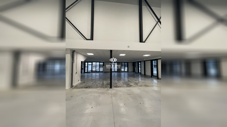 Ma-Cabane - Location Local commercial Le Bourget, 1075 m²